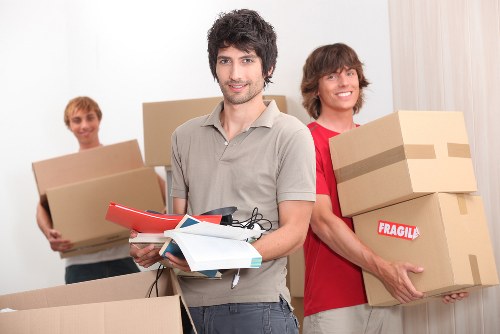 Cancellation and scheduling terms for moving services